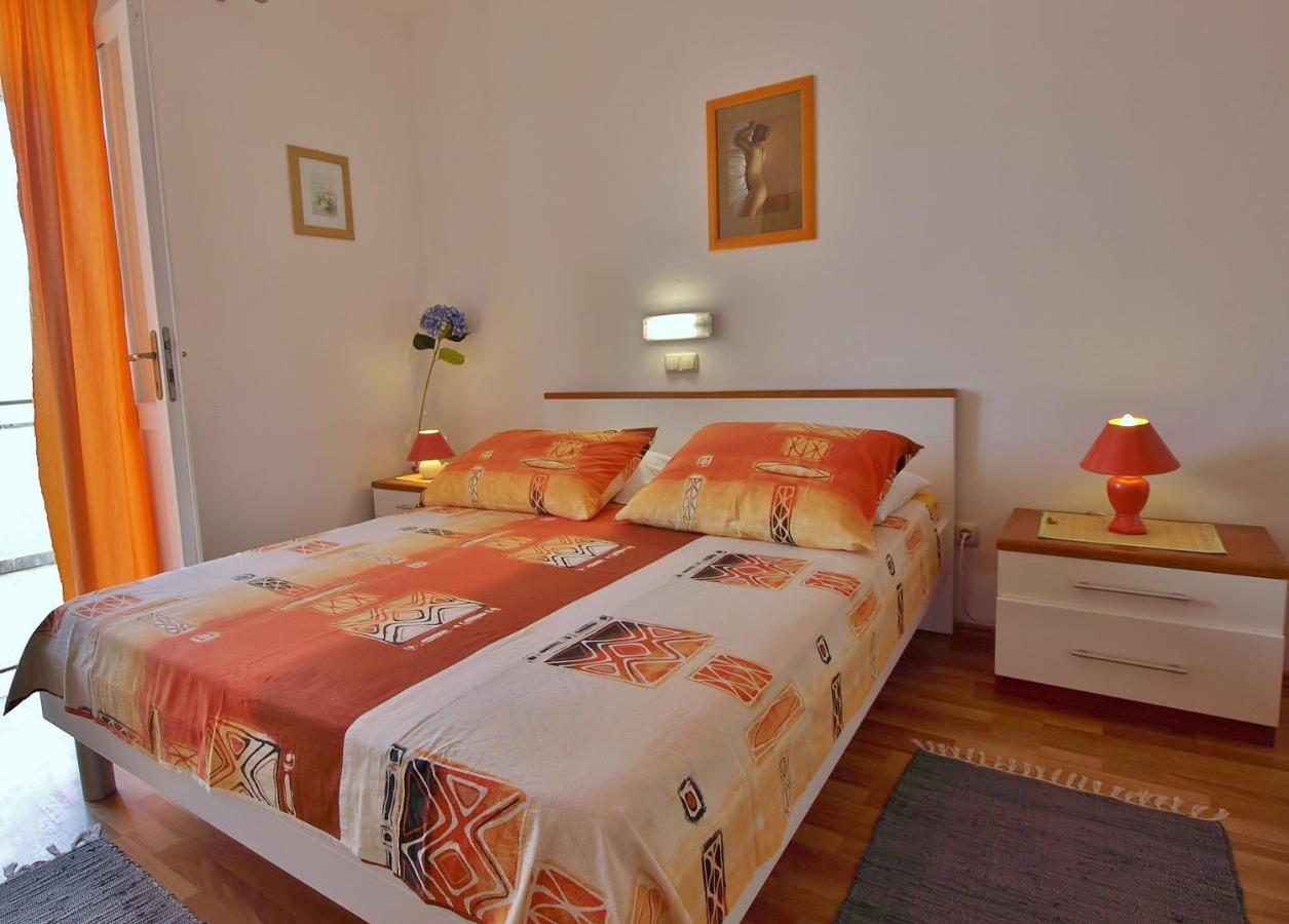 Apartments Biserka Rab Town Extérieur photo
