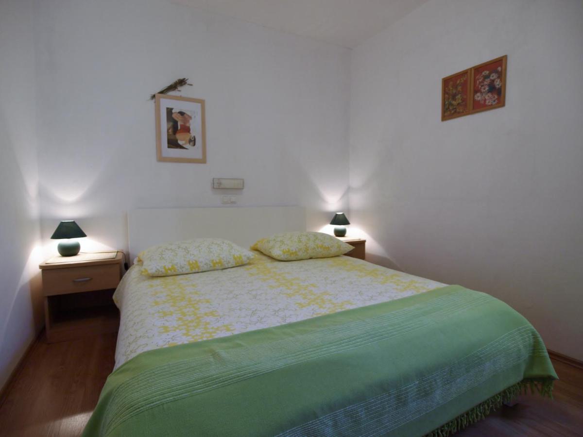 Apartments Biserka Rab Town Extérieur photo